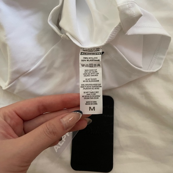 Pulse Zip Tank NWT - Picture 3 of 3